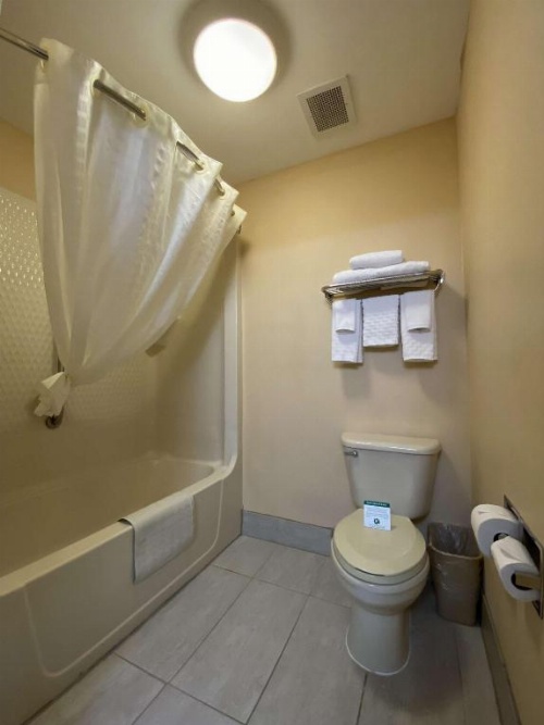 Best Western Manhattan Inn image 10