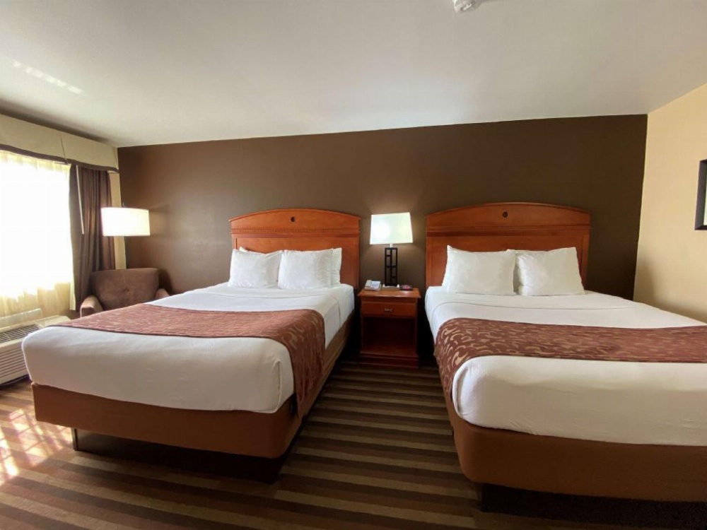 Best Western Manhattan Inn